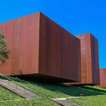Hyper-centre Ροντέζ
